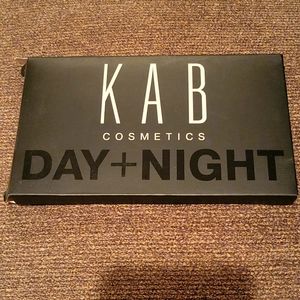 KAB cosmetics day and night eye pallette